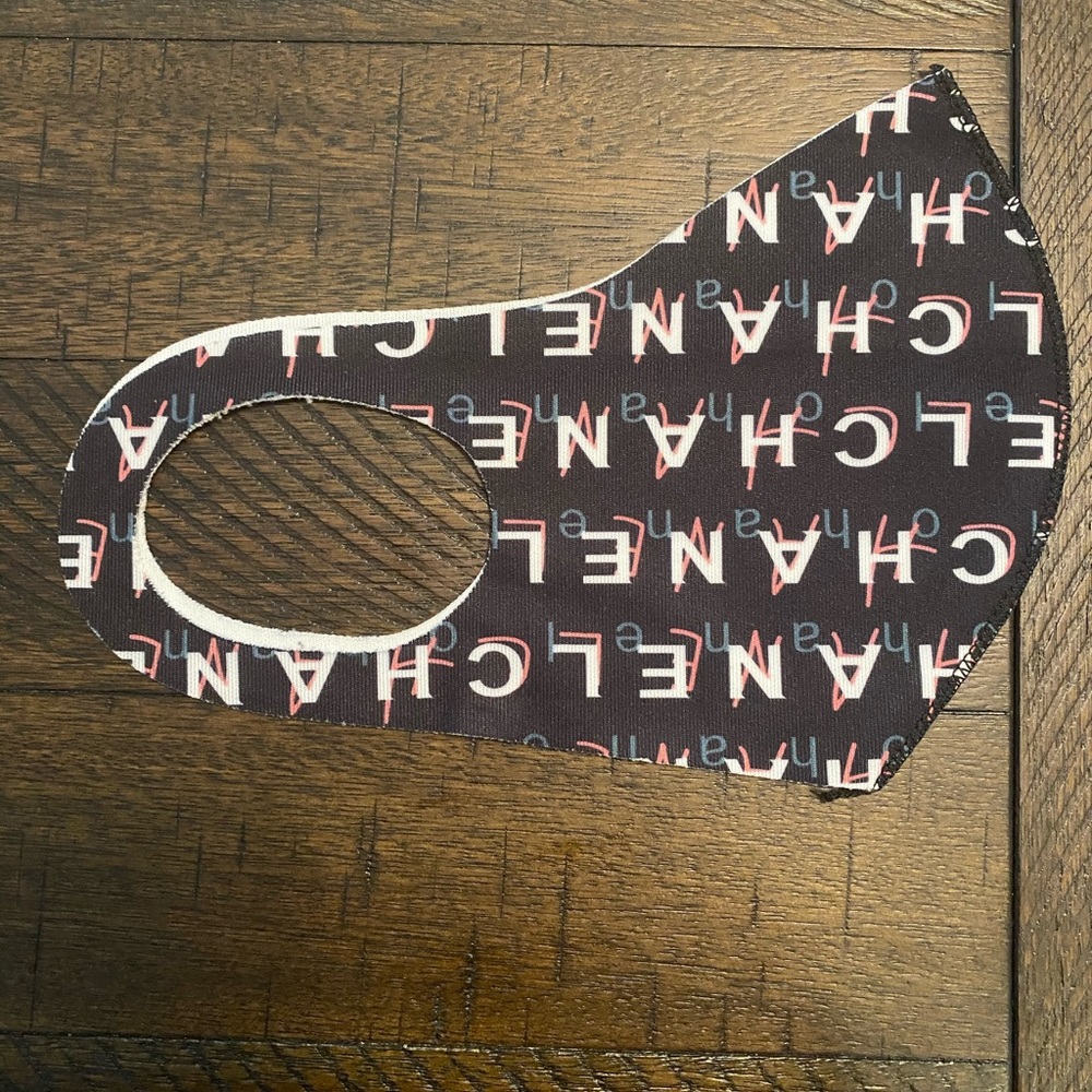 Designer Mask - Picture 4 of 12